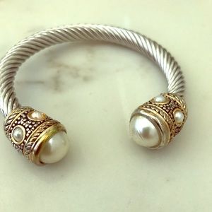 Statement bracelet new without tags